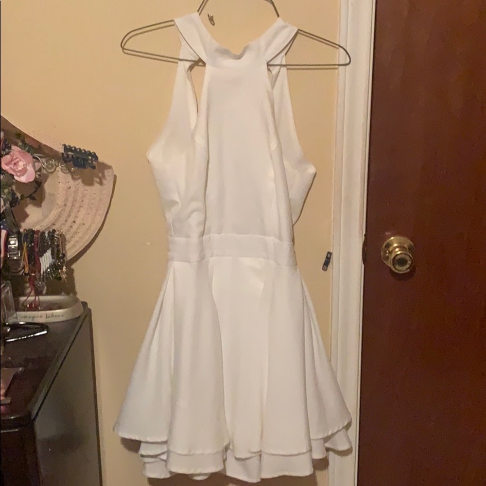 White halter dress! Size small 20$